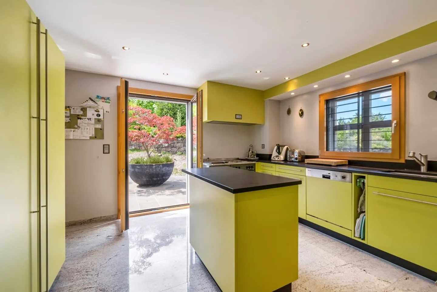 Extraordinary Property with 9 Rooms - Photo 5 of 12