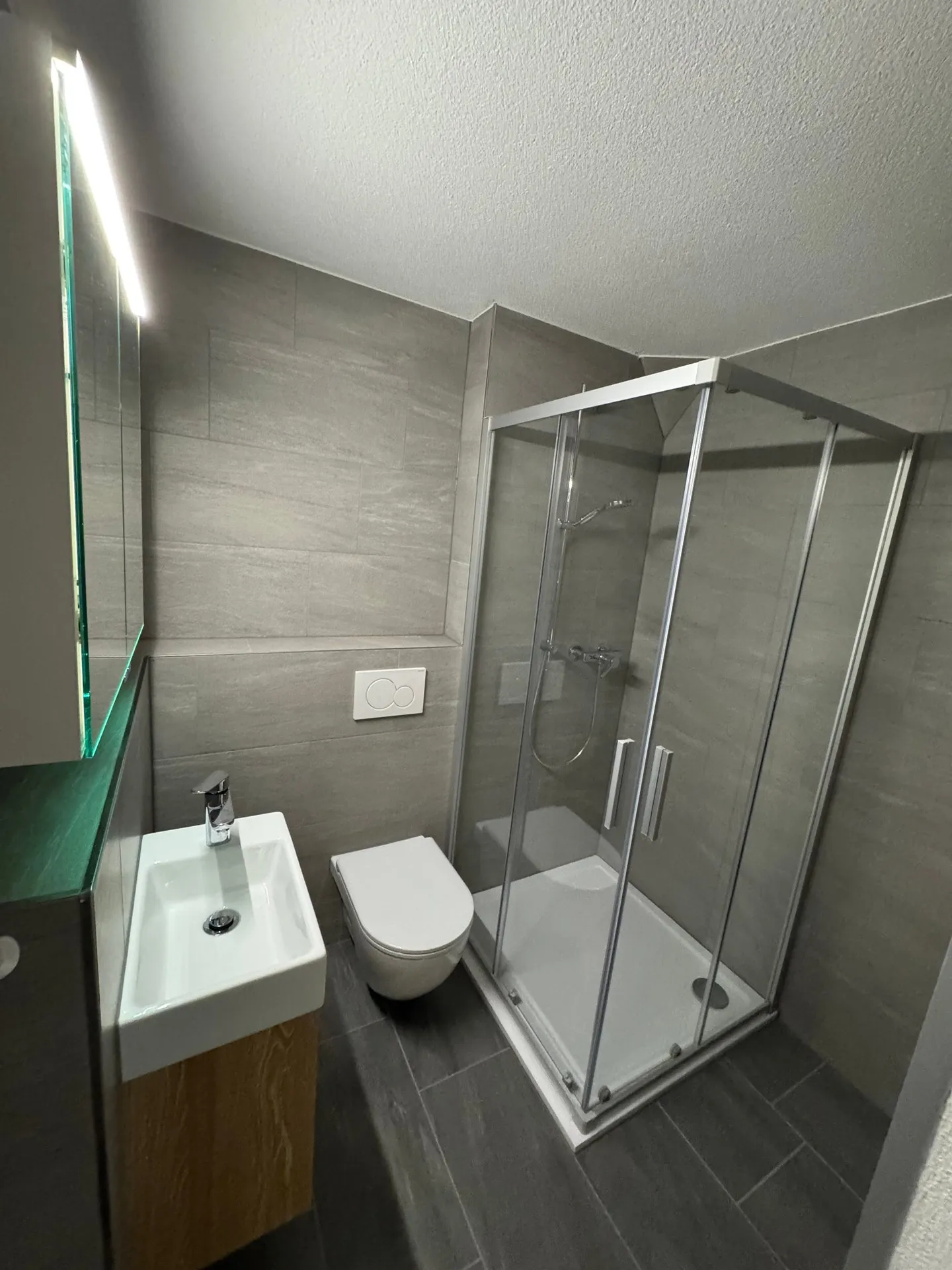 Charmante Wohnung mit Terrasse - Foto 6 von 7