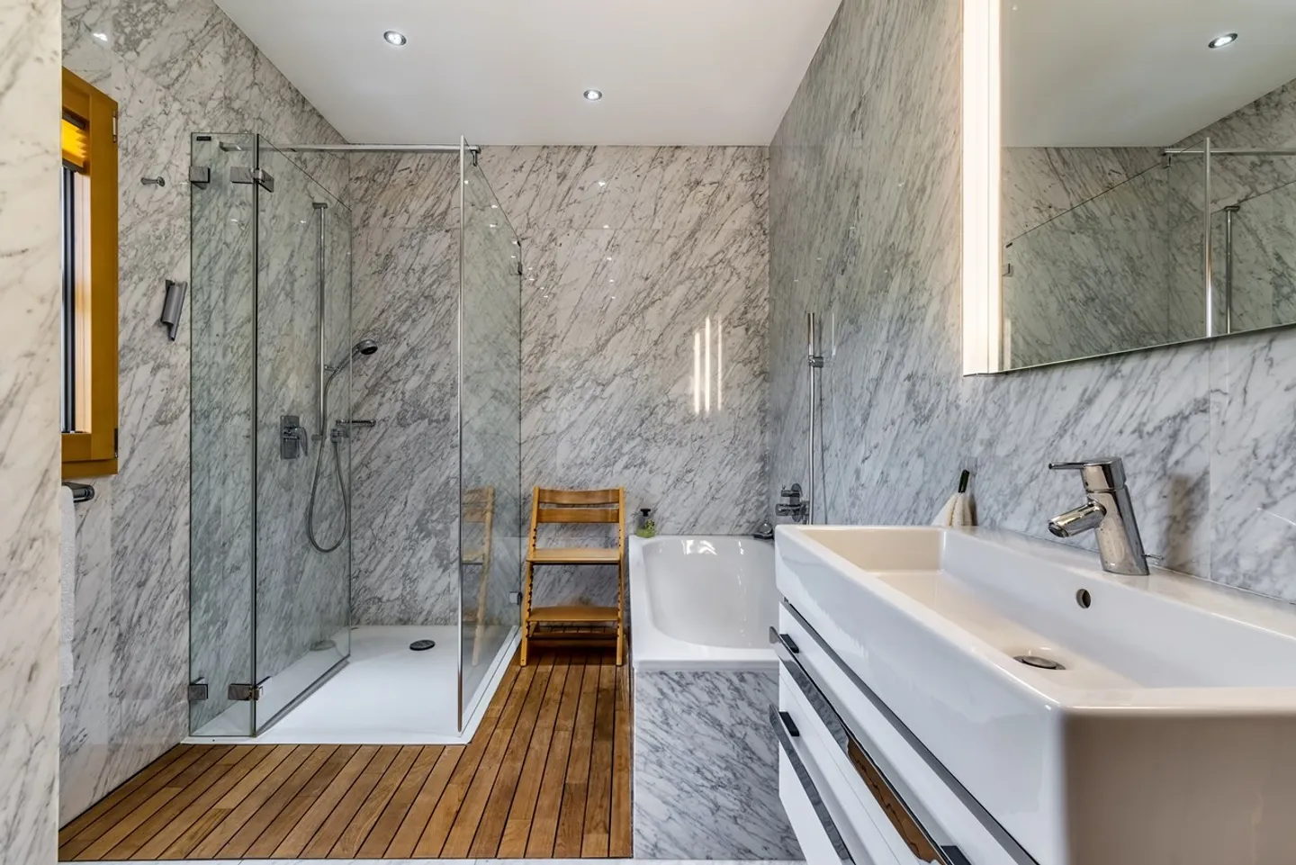 Extraordinary Property with 9 Rooms - Photo 10 of 12