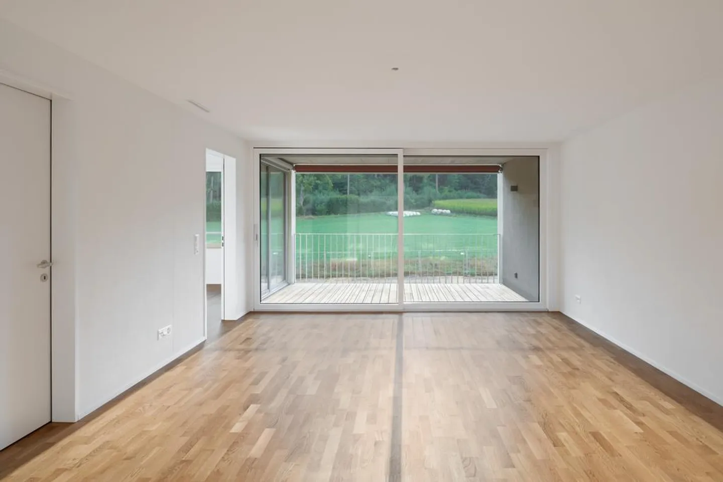 Ampio appartamento di 2,5 stanze - Foto 3 di 4