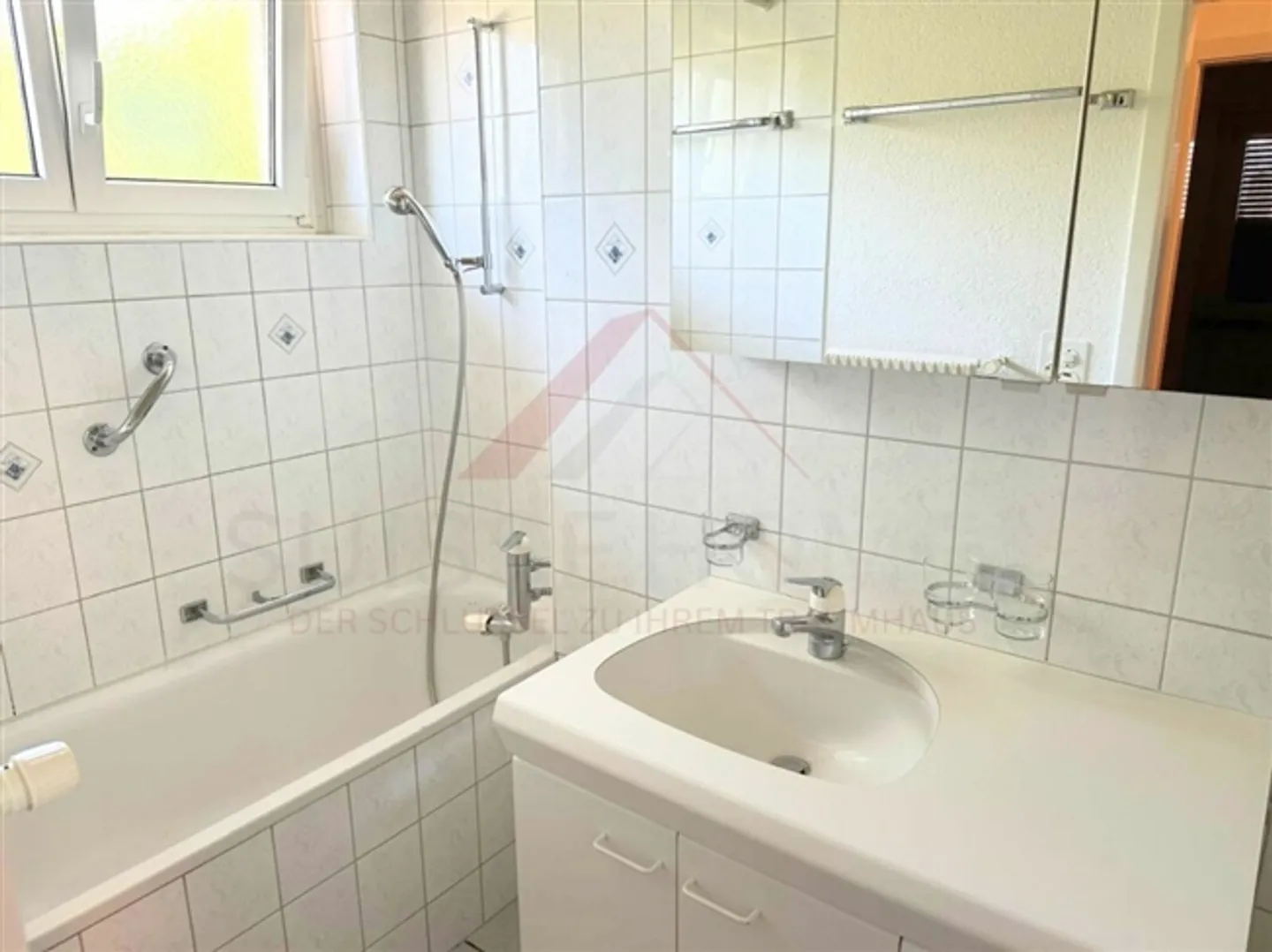 Modern 3-room apartment with balcony - Sunny, quiet and ready to move in - Photo 8 of 8