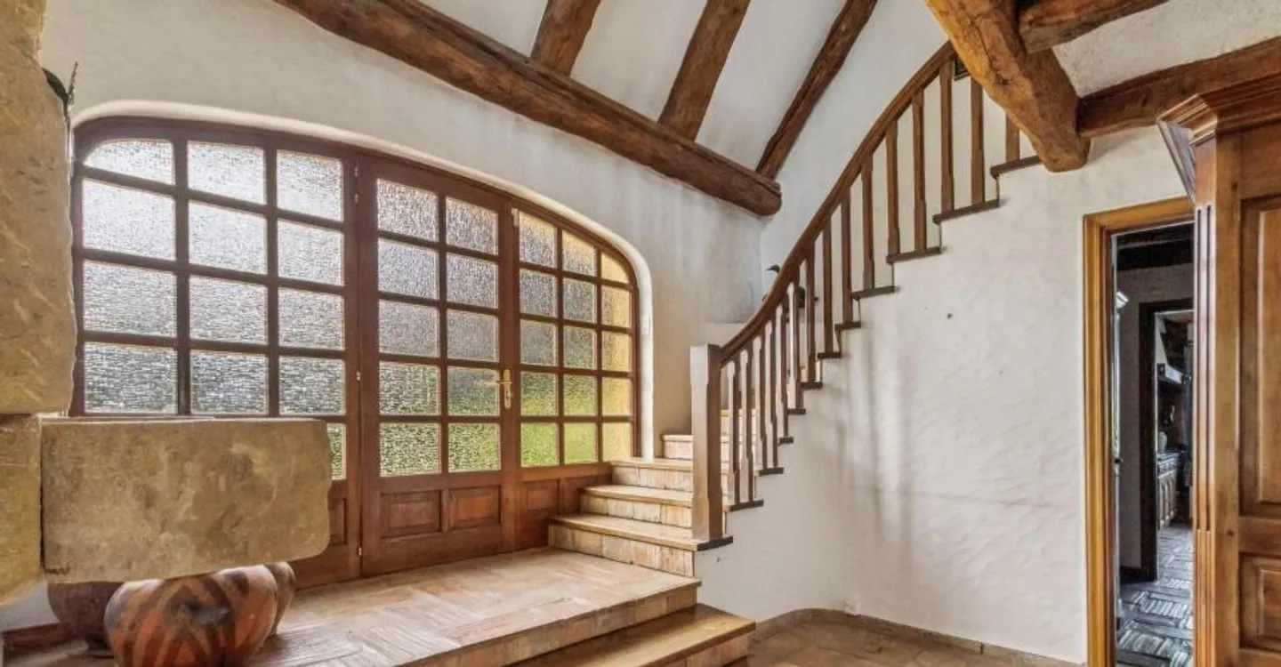Elegant Family Home in Échichens - Photo 6 of 10