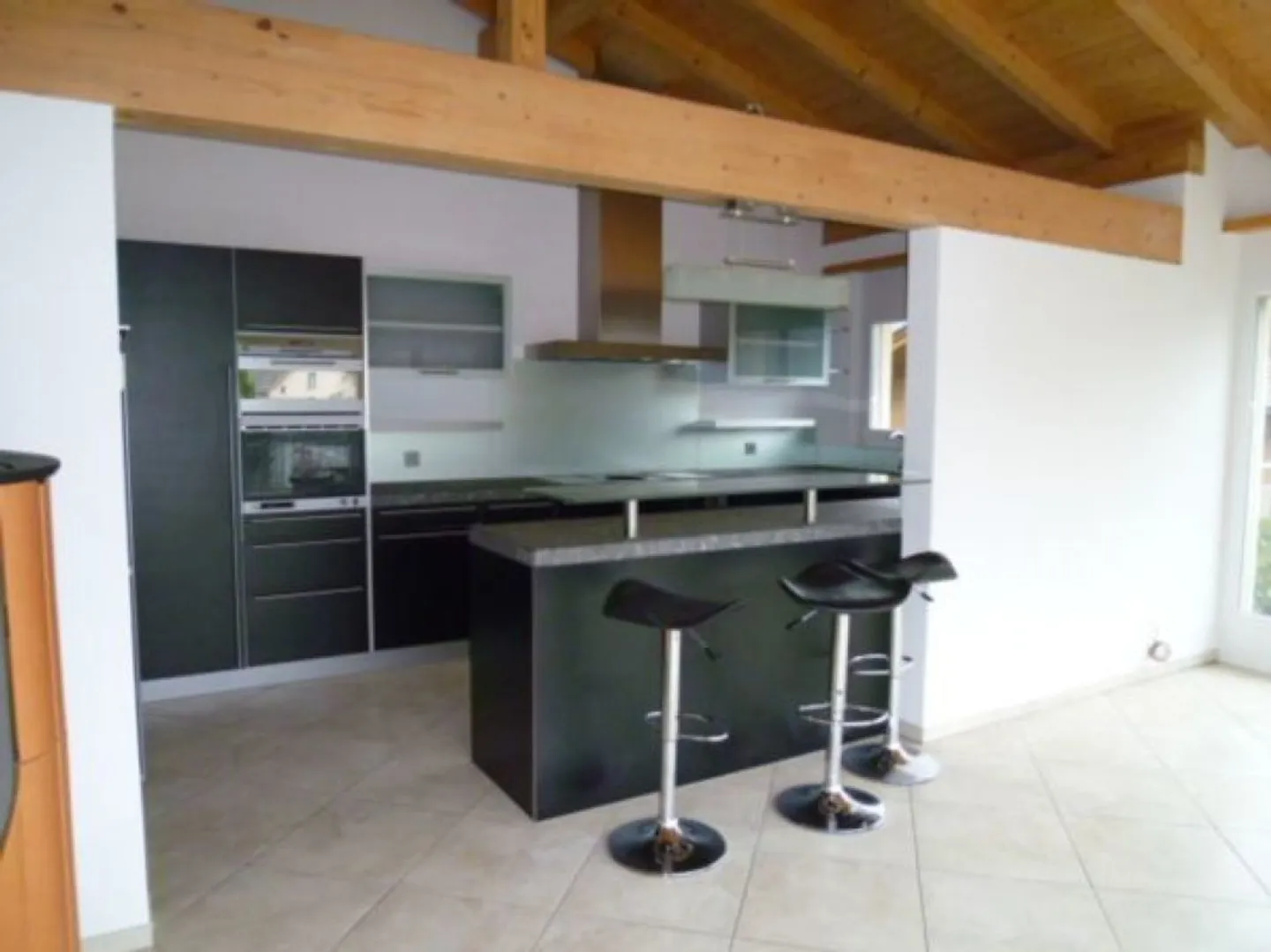 appartamento lussuoso di 4½ locali con sauna e vista lago - Foto 1 di 12