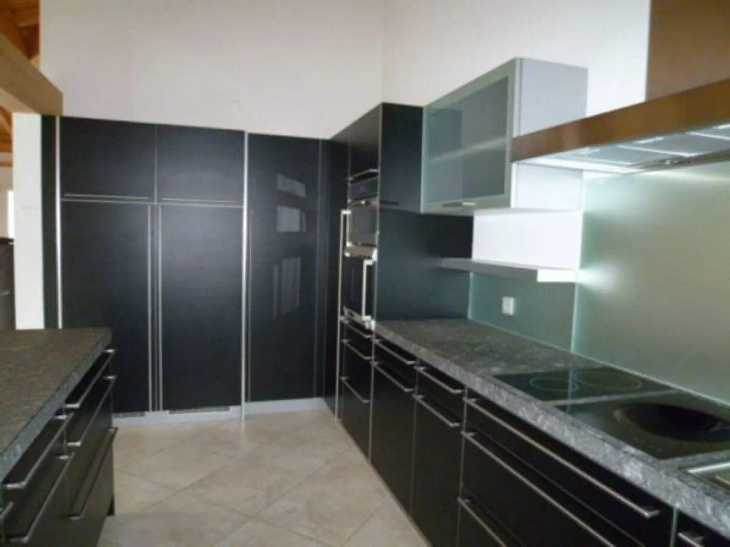 appartamento lussuoso di 4½ locali con sauna e vista lago - Foto 3 di 12