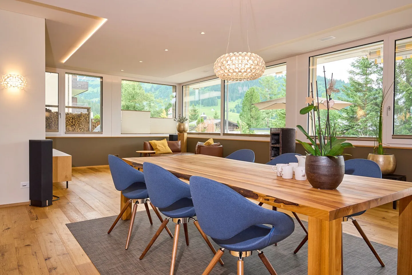 SONNE PUUR ÜBER DEM NEBELMEER: 2 exklusive, topmoderne Gartenwohnungen (1x mit 5.5 Zimmer & 1x mit 3.5 Zimmer.) - Foto 1 von 12