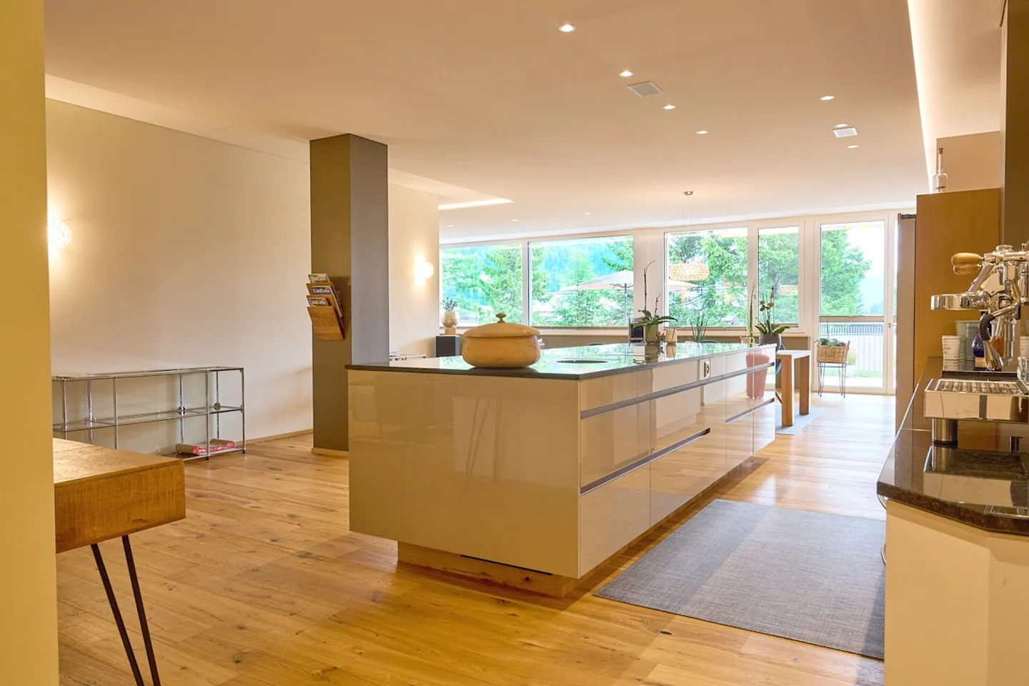 SONNE PUUR ÜBER DEM NEBELMEER: 2 exklusive, topmoderne Gartenwohnungen (1x mit 5.5 Zimmer & 1x mit 3.5 Zimmer.) - Foto 4 von 12
