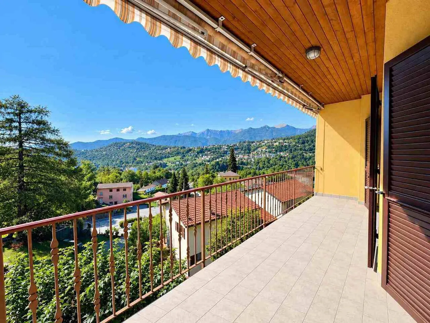 Maison jumelée confortable et lumineuse dans un emplacement panoramique - Photo 5 sur 13