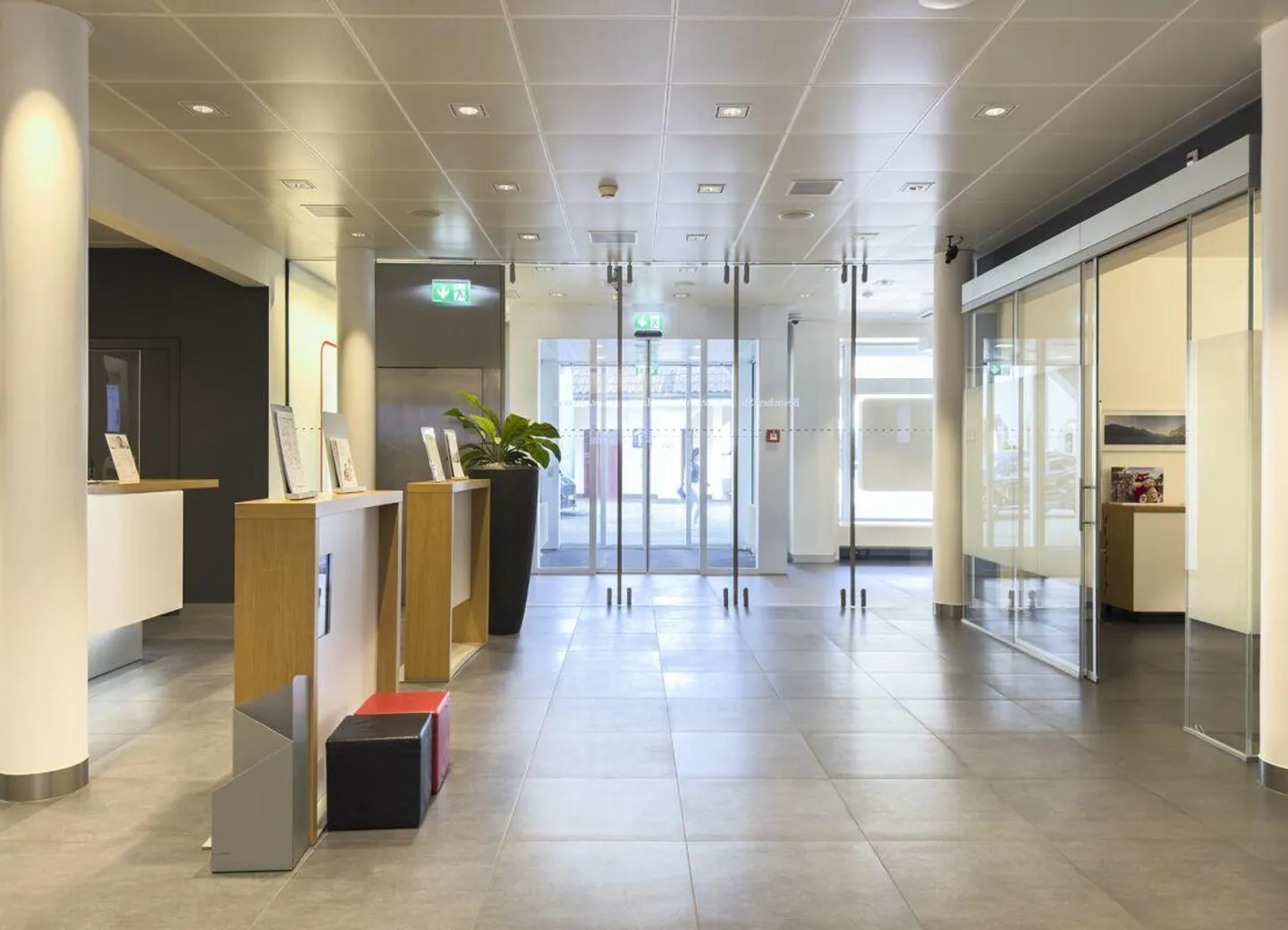 Central Practice and Office Space with Good Visibility - Photo 2 of 9