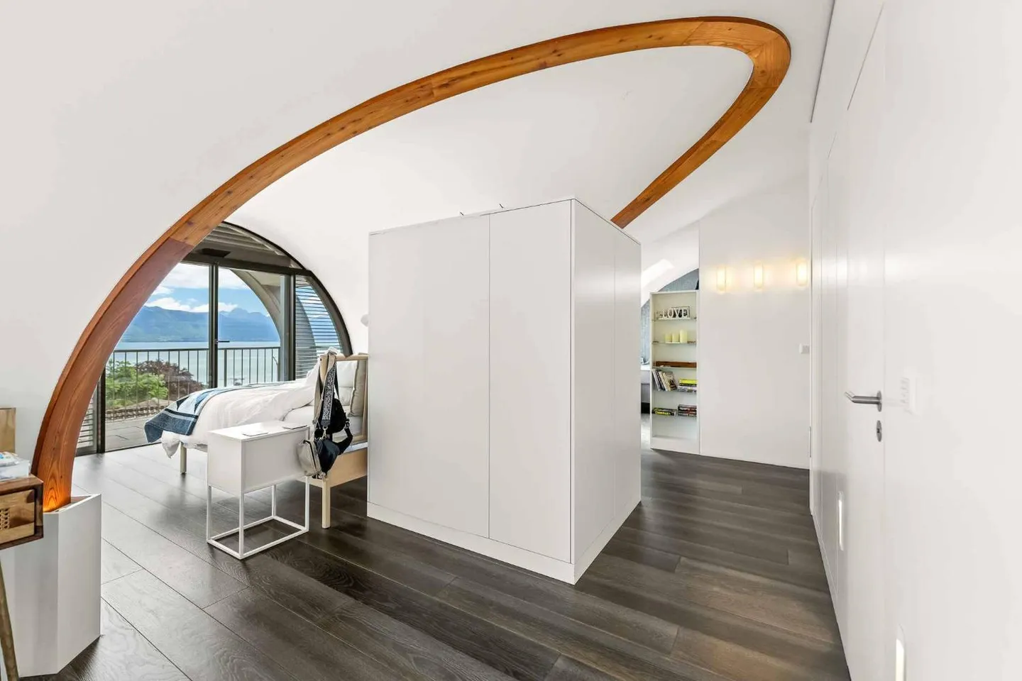 Exceptional penthouse with panoramic view of Lake Geneva - Photo 6 of 9