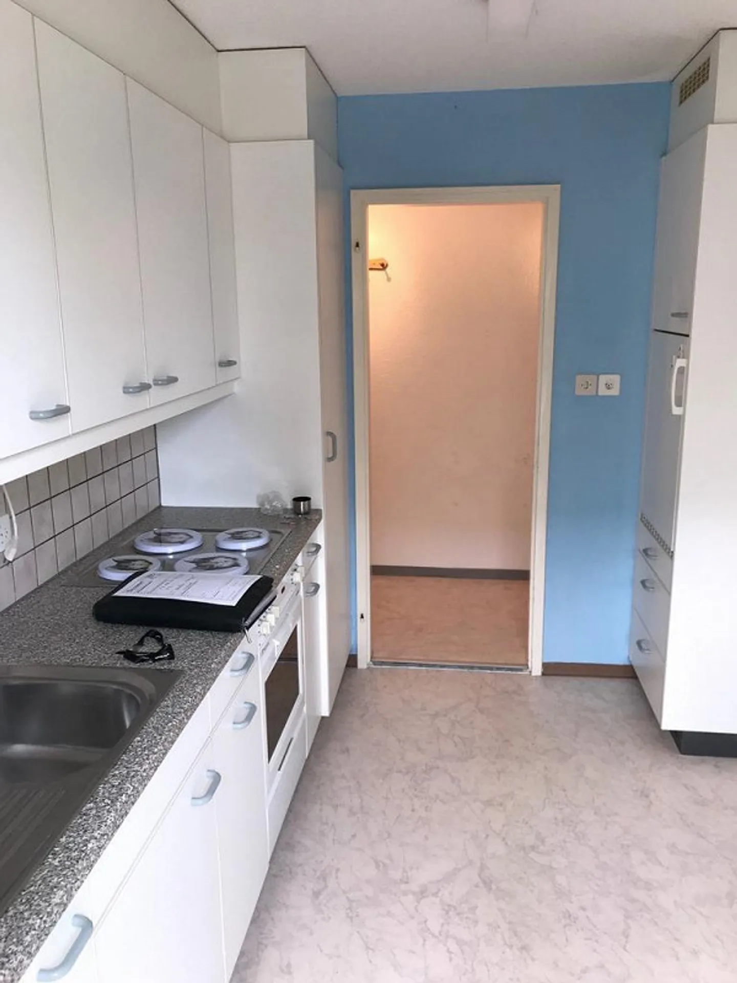 Appartement dans un endroit calme - Photo 2 sur 7