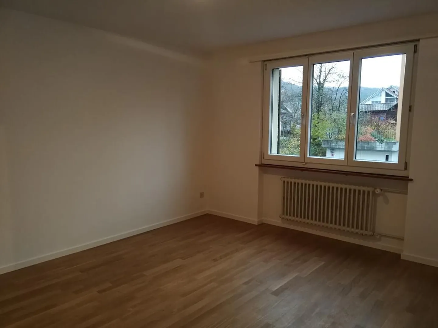 Appartement dans un endroit calme - Photo 4 sur 7