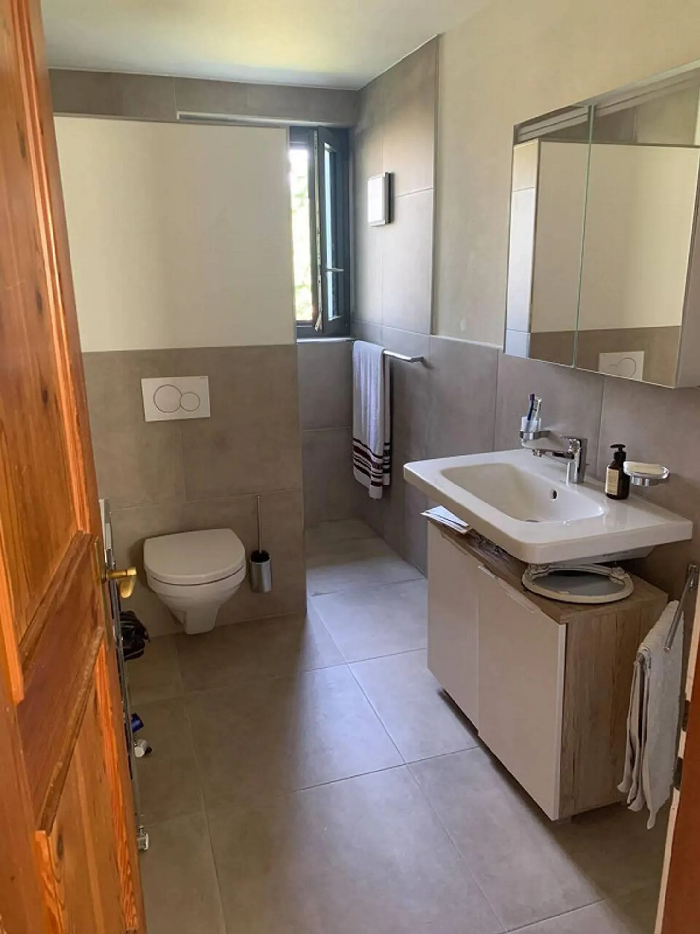 Maison de campagne au bord du ruisseau – 1'700 m2 de terrain et piscine. - Photo 11 sur 19