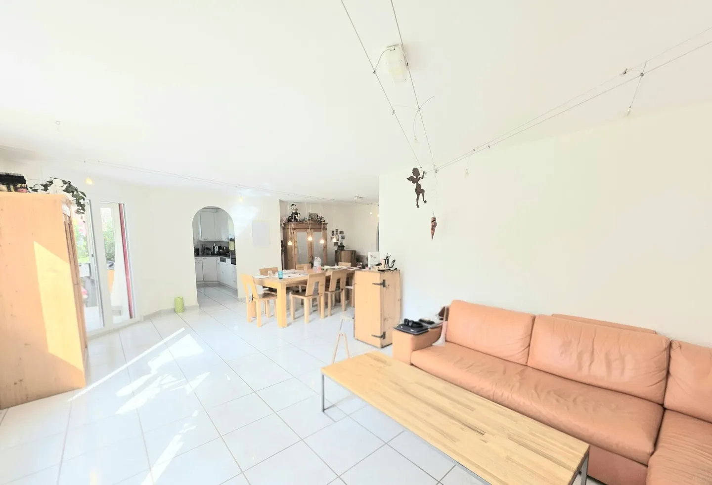 Plenty of Space to Live! Family-Friendly Garden Apartment in Muttenz - Photo 4 of 15