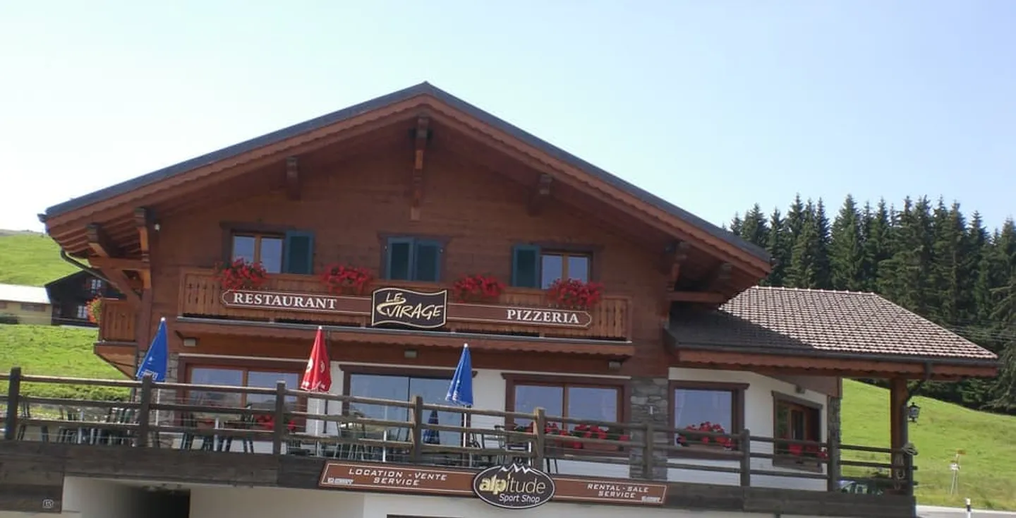 Restaurant "Le Virage" à Champoussin dans les Portes-du-Soleil - Photo 1 sur 9