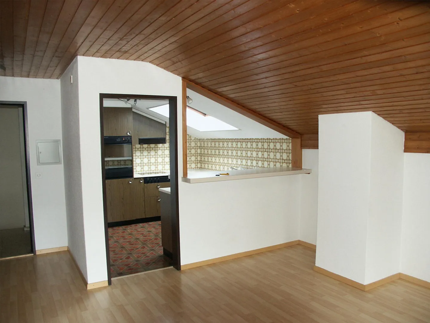 Bellissimo appartamento mansardato di 3,5 stanze - Foto 3 di 4