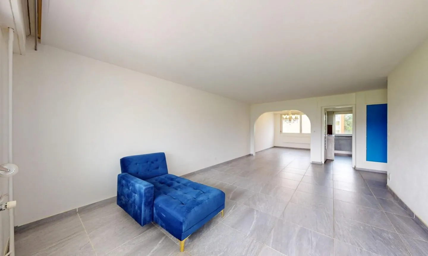 Appartement rénové de 4,5 pièces avec vue dégagée - Photo 4 sur 13