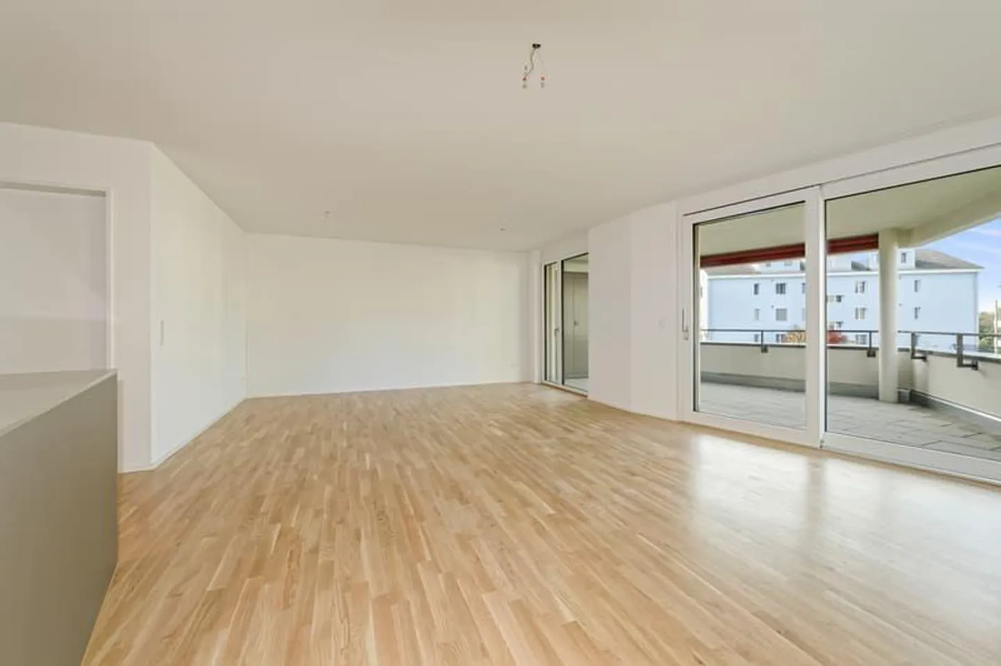 Neubauwohnung am See - Foto 1 von 6