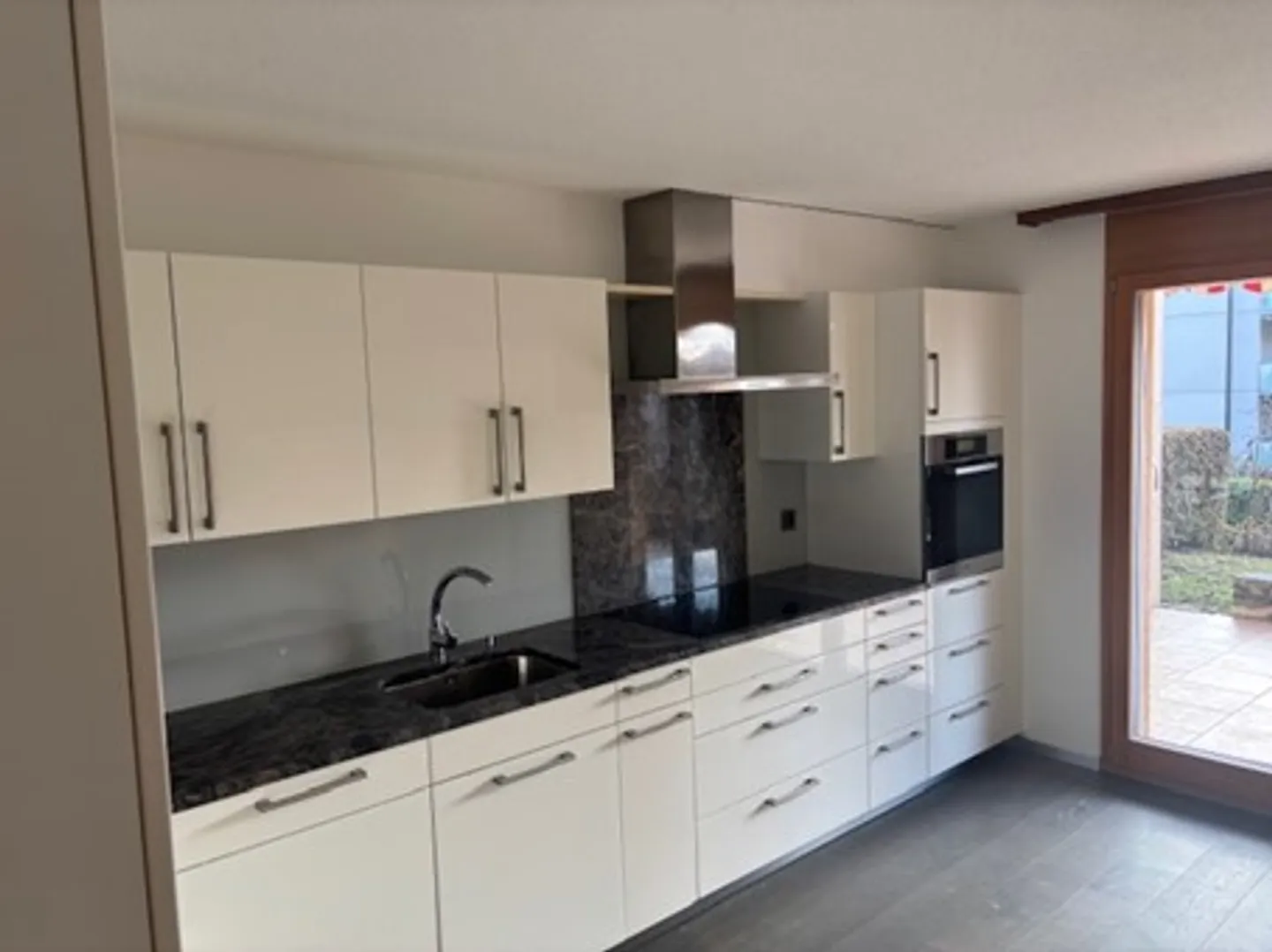 Wohnung mit Terrasse 5.5 Zimmer - Foto 3 von 24