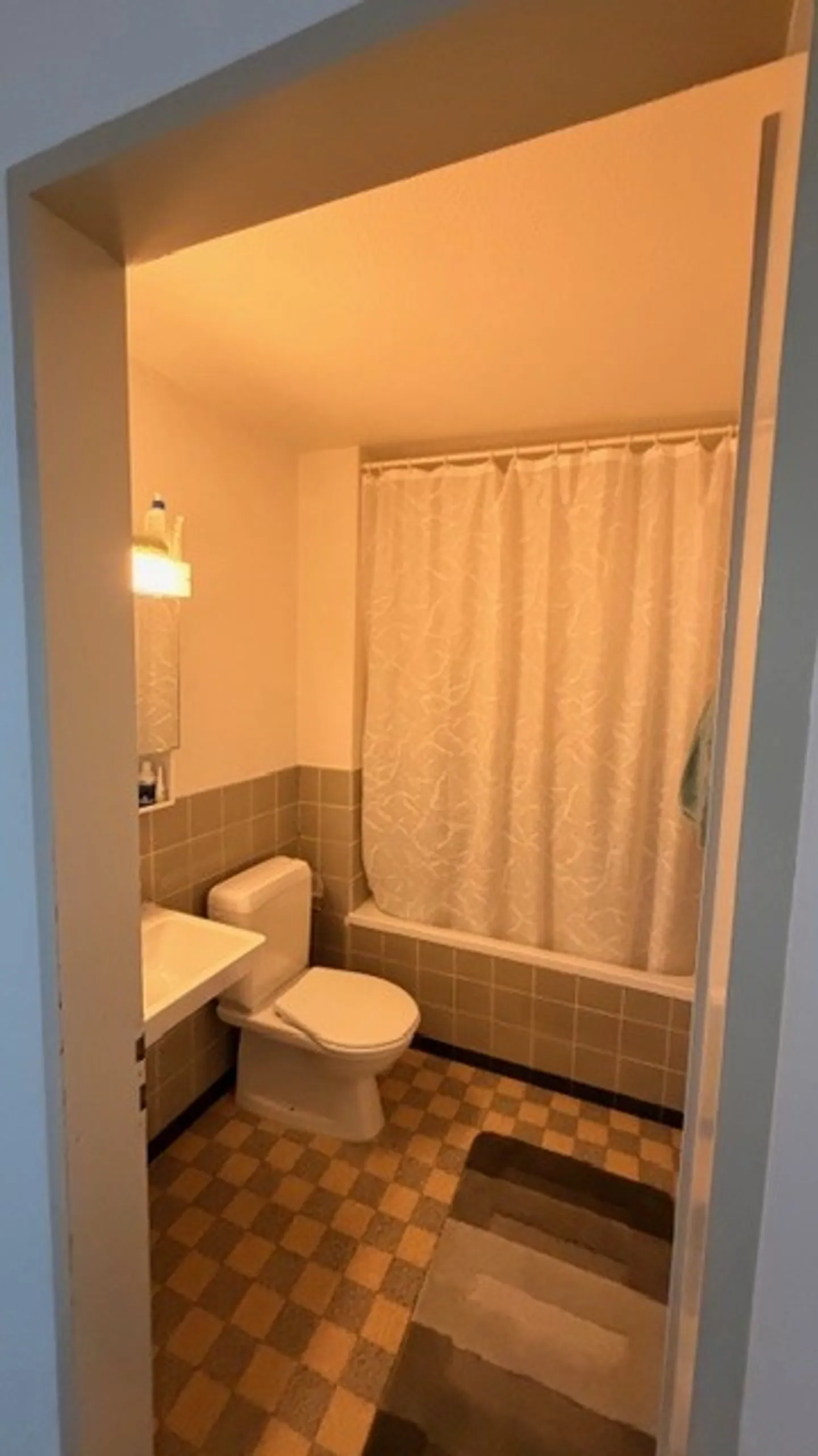 Living in the Linth area with a wonderful view of the Glarus mountains - Photo 9 of 9