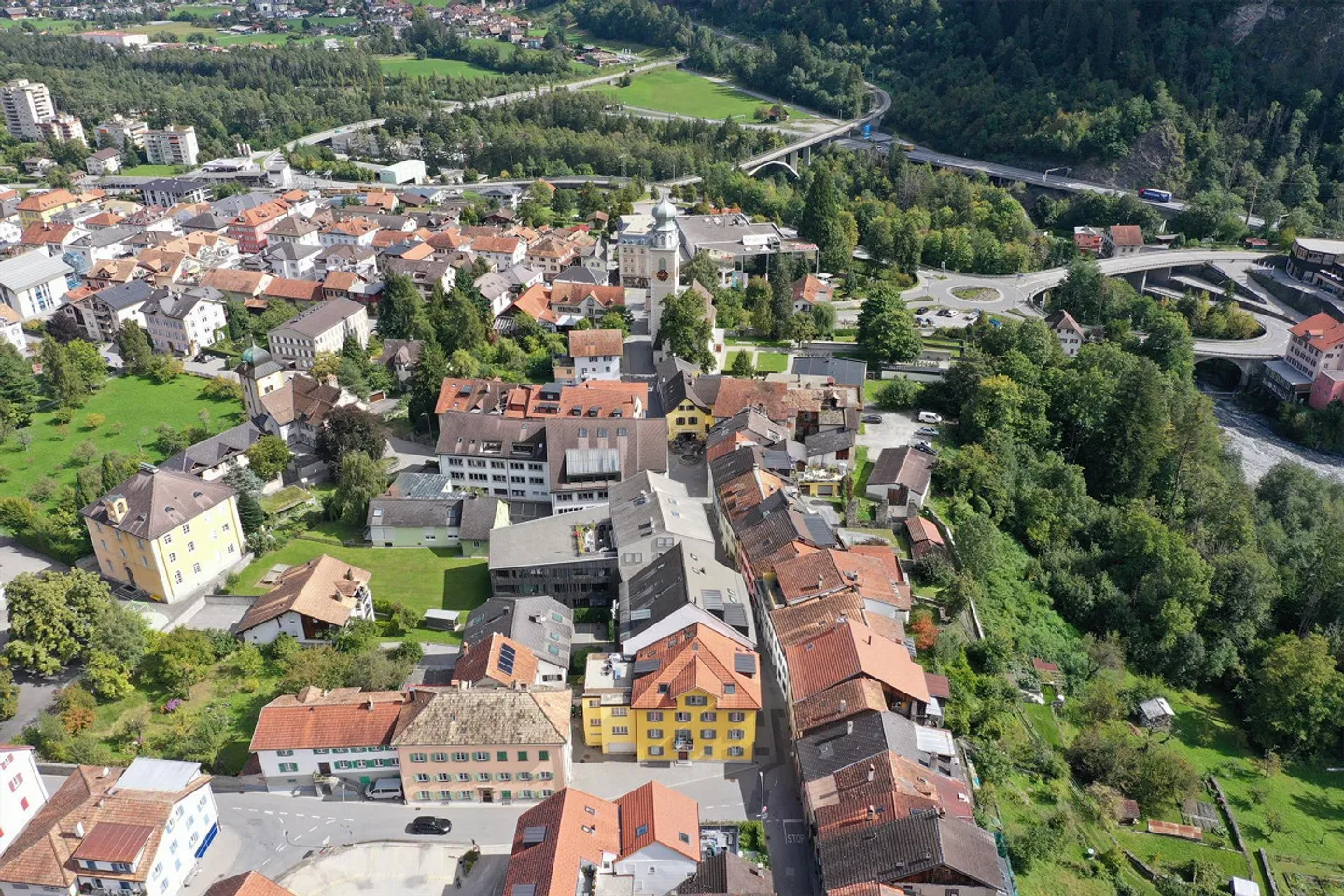 Thusis - Casa plurifamiliare con 7 appartamenti - Foto 5 di 6