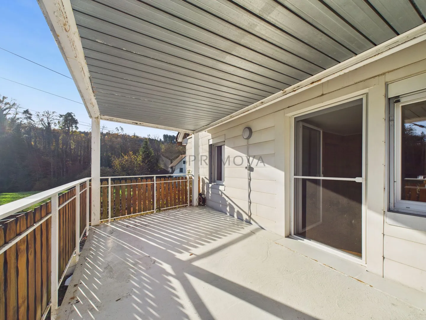 No more 0815 multi-family house. One with space, light, and room for a lot of creativity! - Photo 6 of 17