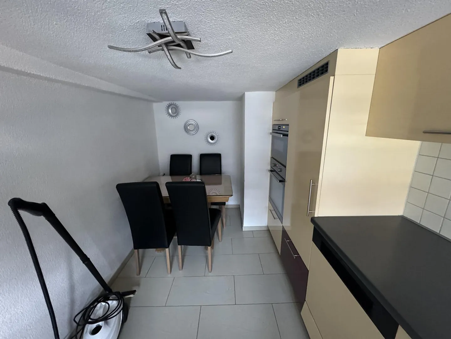 Charmantes Haus mit Garten - Foto 5 von 20