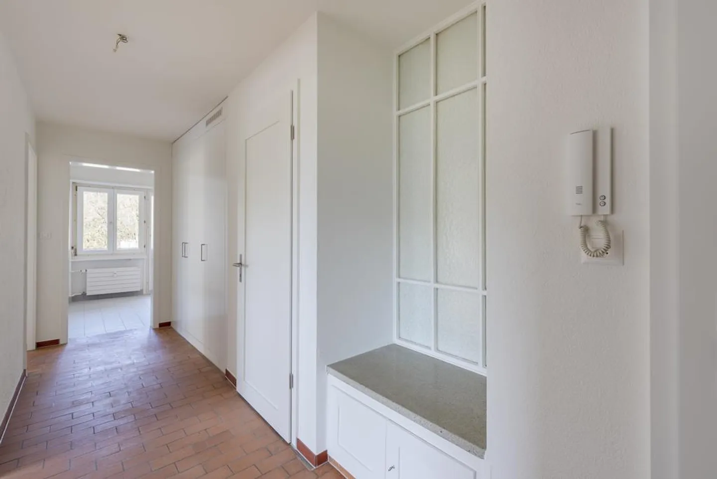 Preiswertes Apartment Nähe Stadt - Foto 6 von 12