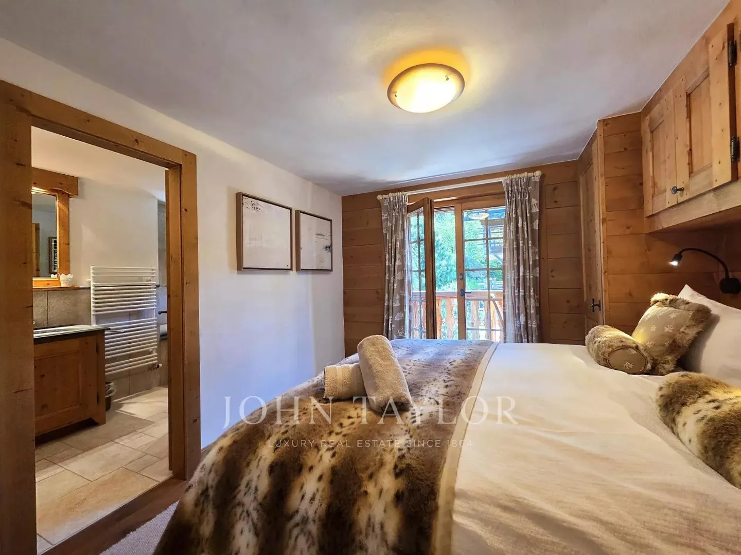 Wunderschöne, kürzlich renovierte Wohnung 2 Minuten von Médran (8 Personen) - Foto 5 von 12