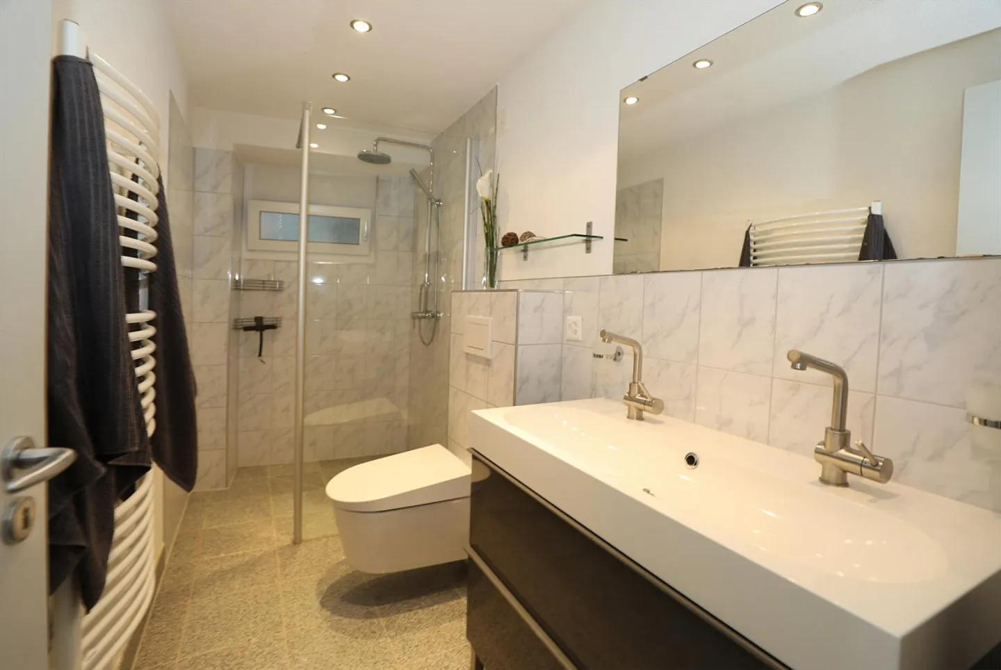 Casa ticinese nel centro del villaggio di Certara-Lugano in una posizione tranquilla e soleggiata - Foto 13 di 29