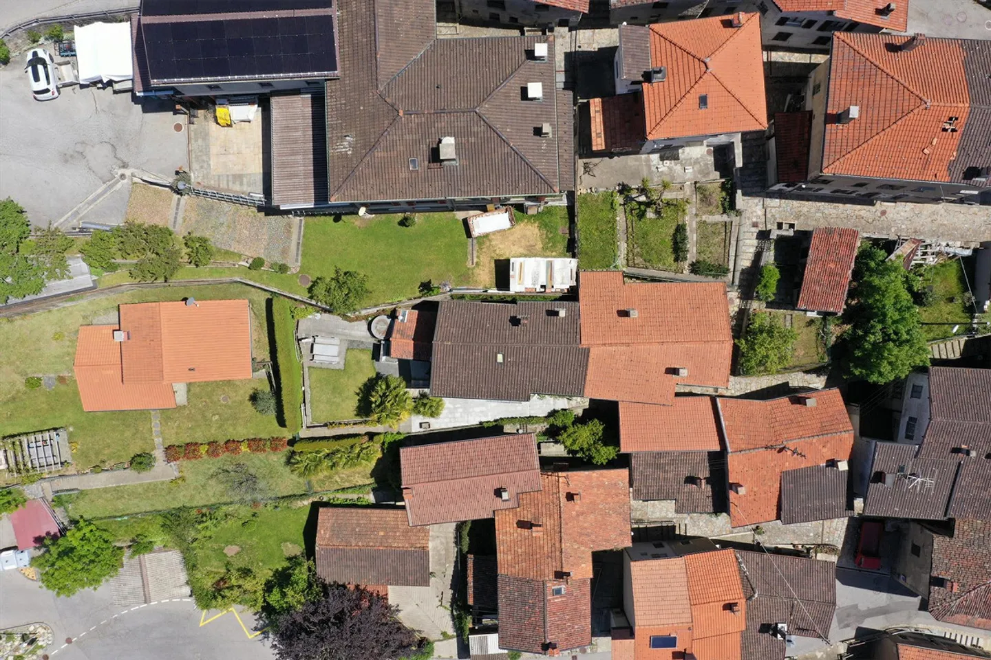 Casa ticinese nel centro del villaggio di Certara-Lugano in una posizione tranquilla e soleggiata - Foto 18 di 29