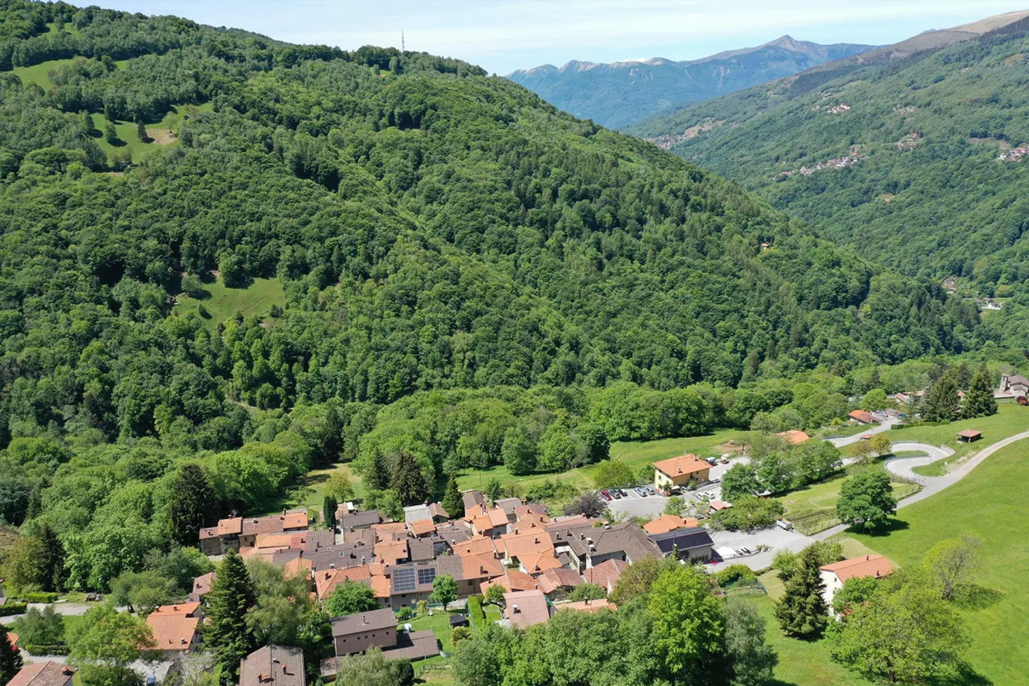 Casa ticinese nel centro del villaggio di Certara-Lugano in una posizione tranquilla e soleggiata - Foto 29 di 29