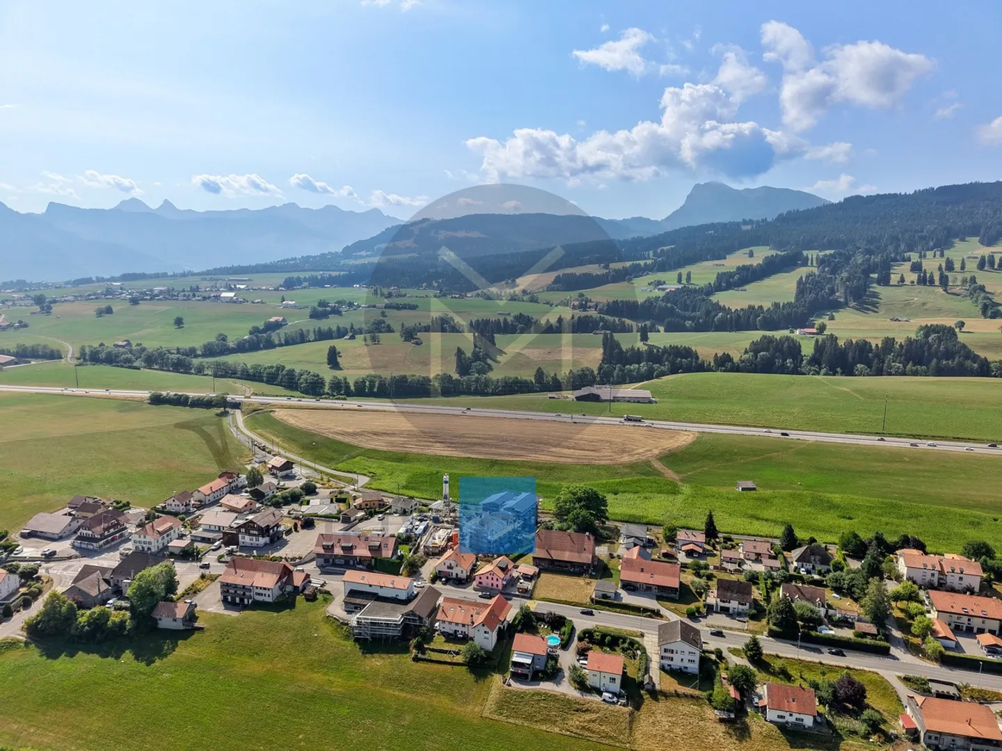Neue Wohnung - 4.5 mit Loggia - www.loreedumoleson.ch - Foto 2 von 10