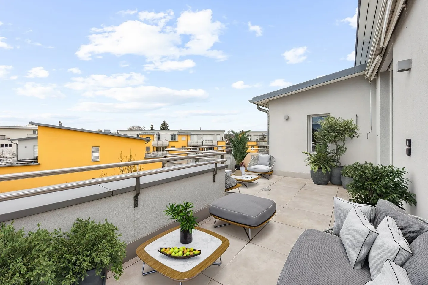 Appartement penthouse exclusif avec cheminée, quatre terrasses, vue imprenable - Photo 9 sur 10