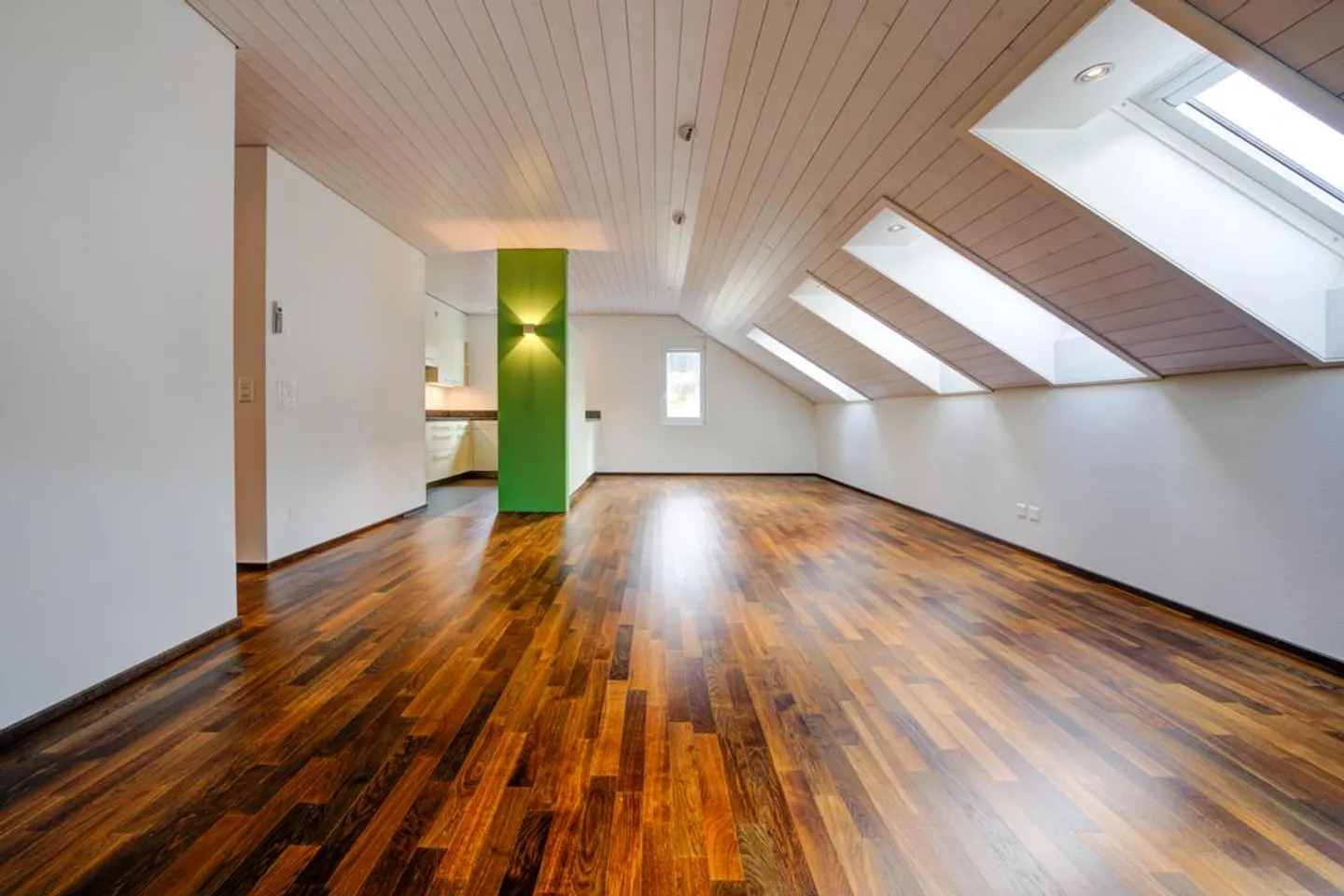 Moderne 3 1/2 Zimmerwohnung mit hervorragendem Ausbaustandard - Foto 1 von 14