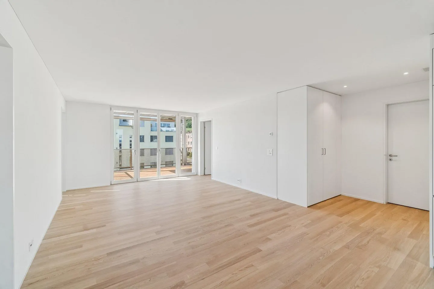 High-quality living with modern comfort. - Photo 3 of 7
