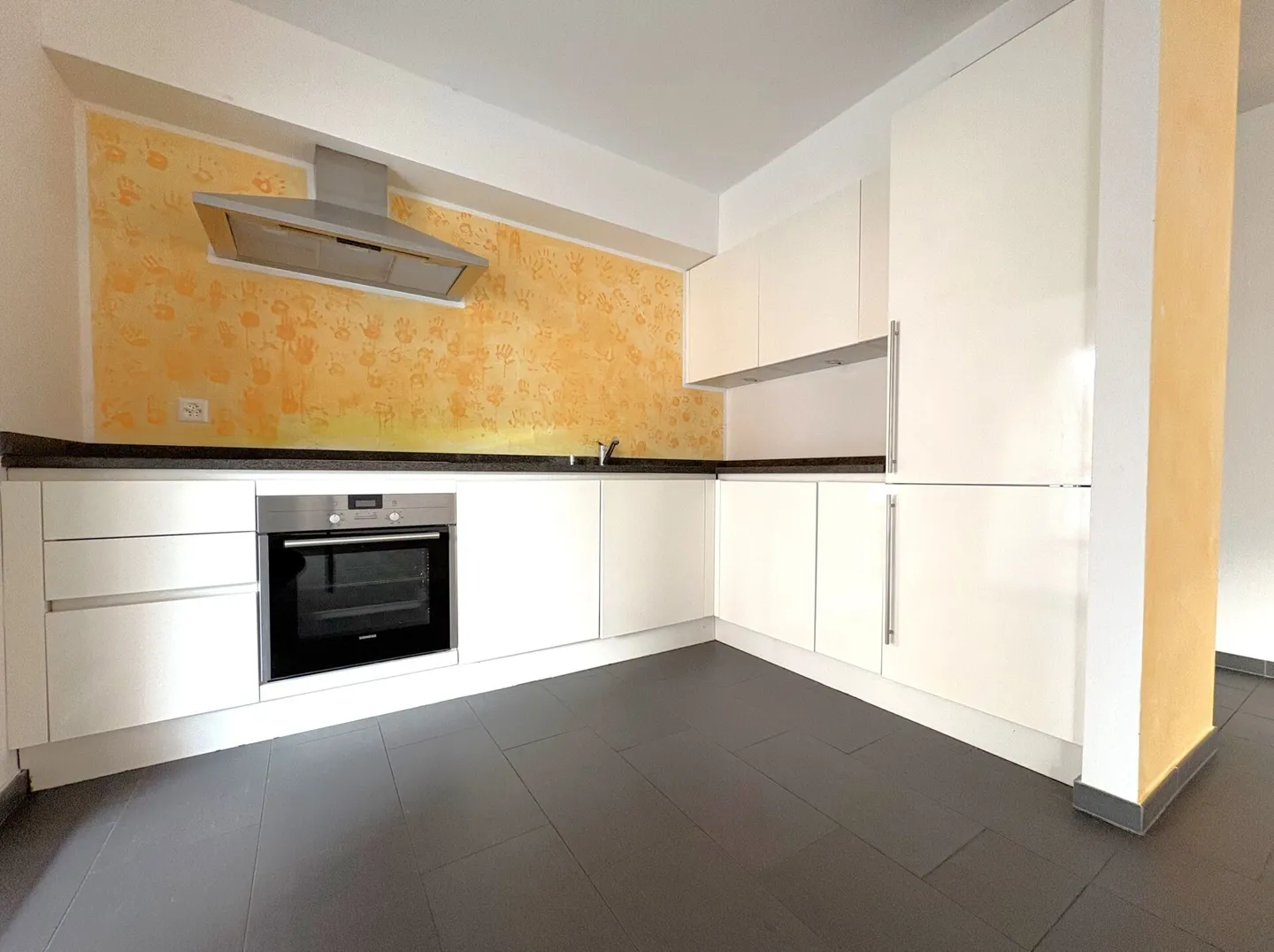 Locarno: bellissimo appartamento per le vacanze 4,5 stanze - Foto 3 di 9