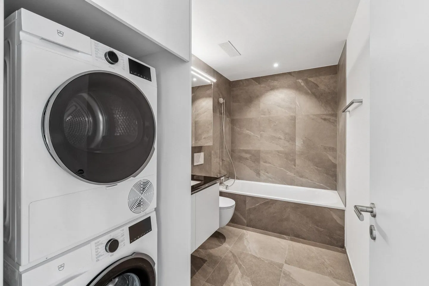 High-quality living with modern comfort. - Photo 5 of 7