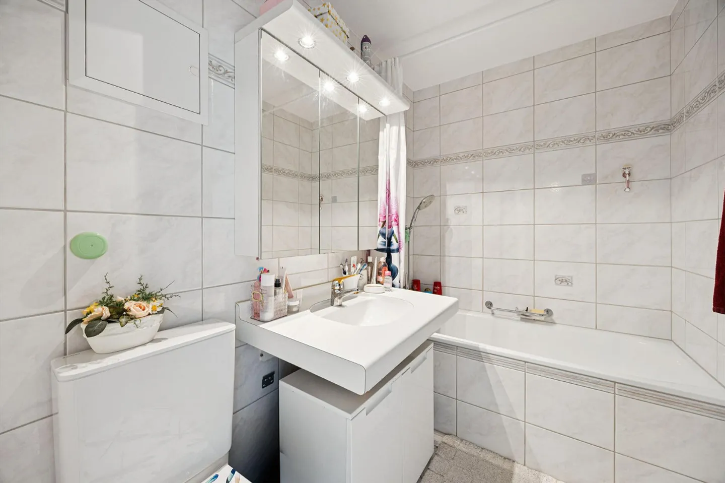 6.5-room penthouse apartment - flexible to divide into 3.5 and 4.5-room apartments. - Photo 10 of 13