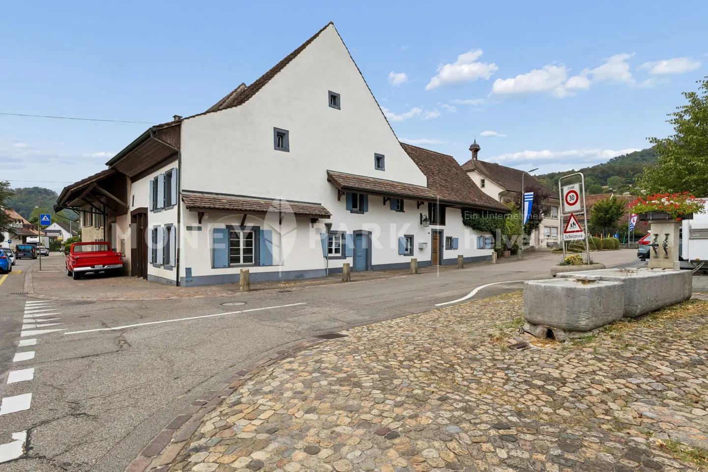 Ferme historique soigneusement rénovée - Photo 12 sur 12