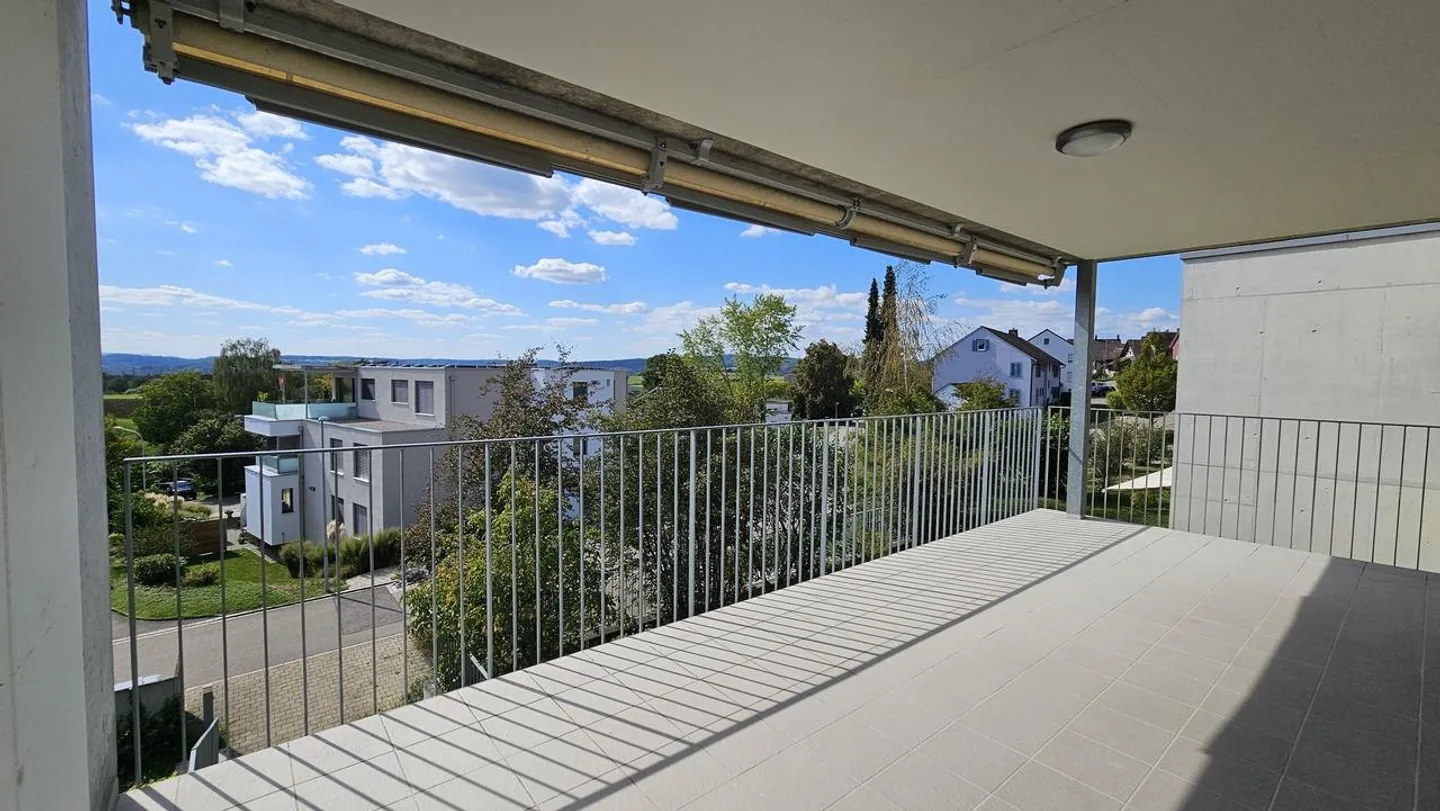 Modern Condominium in a Quiet Location - Photo 7 of 20