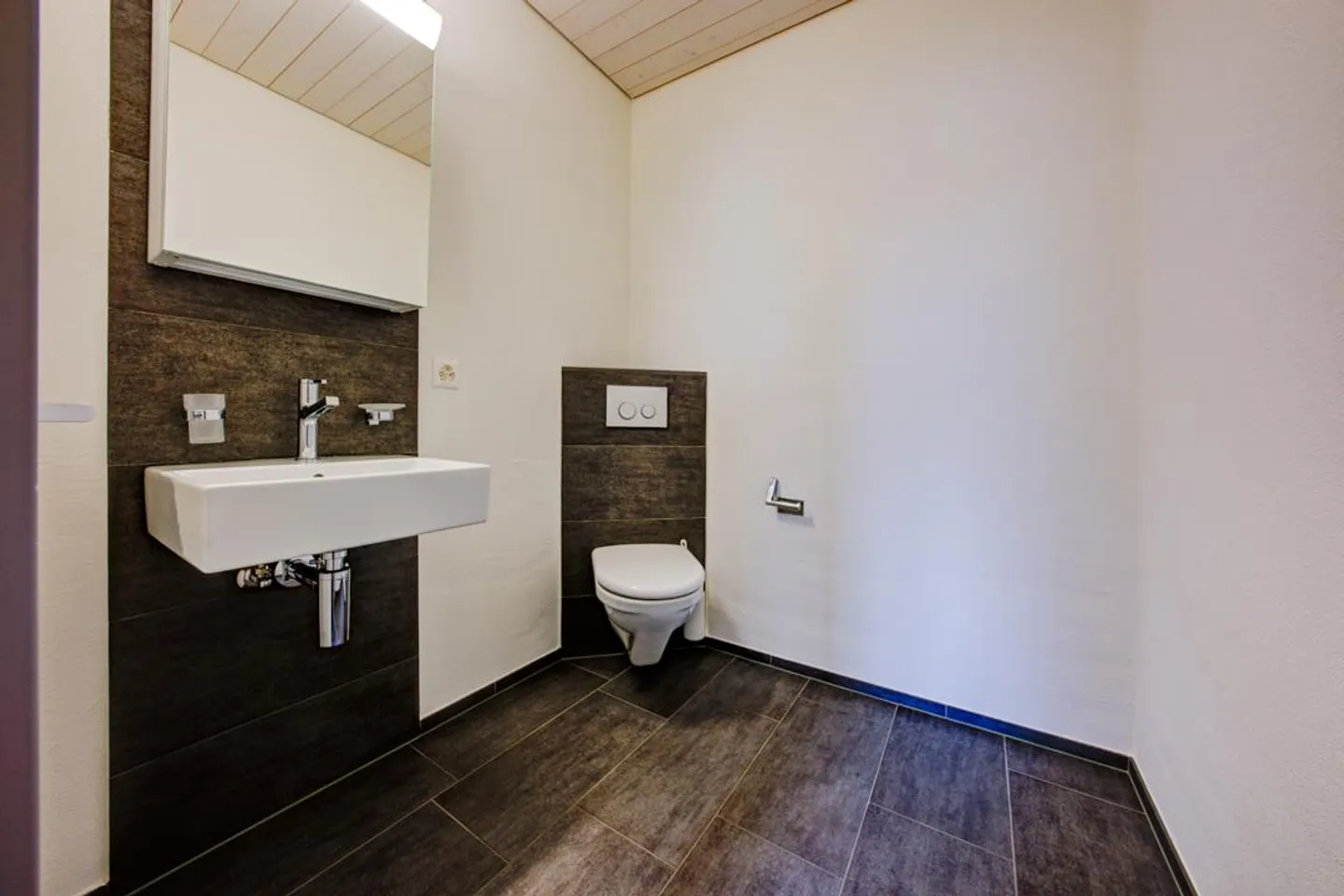 Moderne 3 1/2 Zimmerwohnung mit hervorragendem Ausbaustandard - Foto 9 von 14