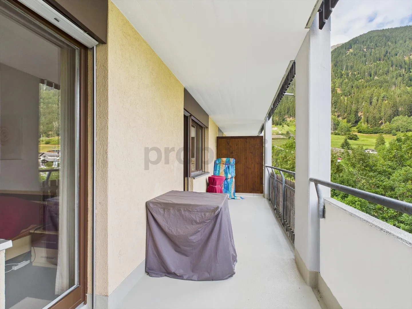 Charmante 2.5-Zimmer-Wohnung mit Bergblick in Disentis/Mustér - Erst- oder Zweitwohnsitz - Foto 8 von 12