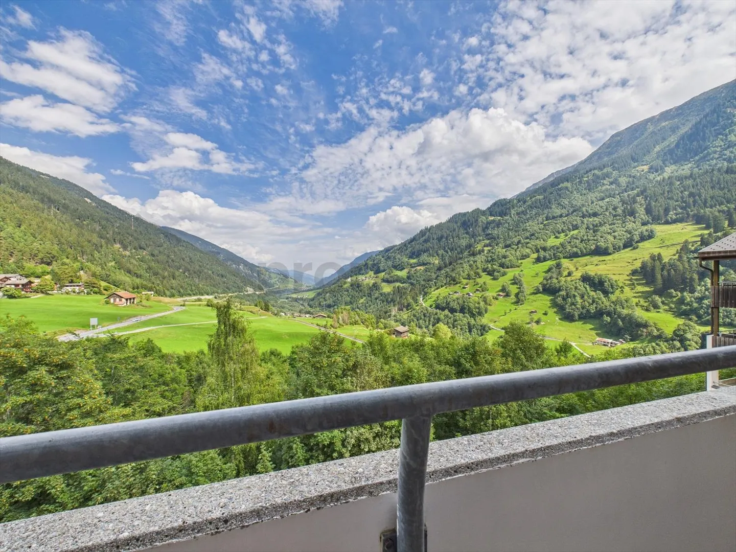 Charmante 2.5-Zimmer-Wohnung mit Bergblick in Disentis/Mustér - Erst- oder Zweitwohnsitz - Foto 9 von 12