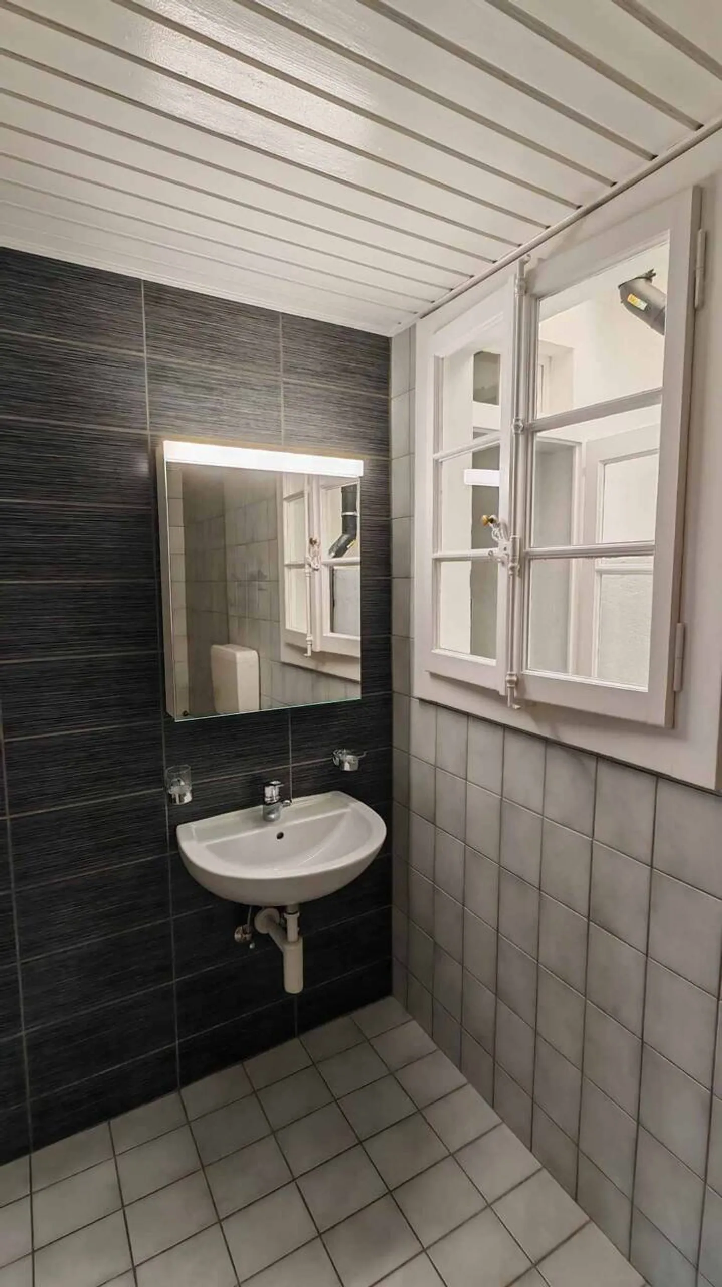 For rent: Superb 3.5-room apartment fully renovated - Photo 7 of 13