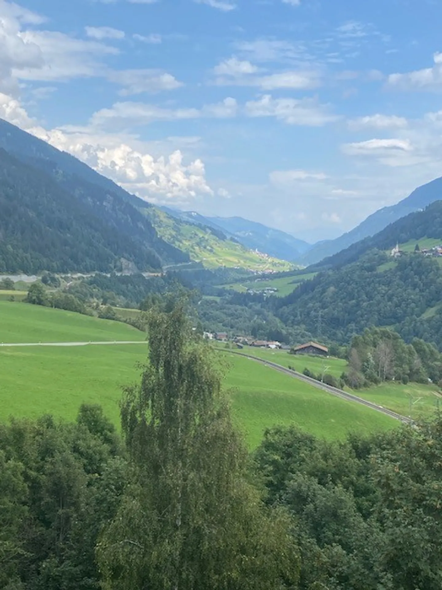 Charmante 2.5-Zimmer-Wohnung mit Bergblick in Disentis/Mustér - Erst- oder Zweitwohnsitz - Foto 11 von 12