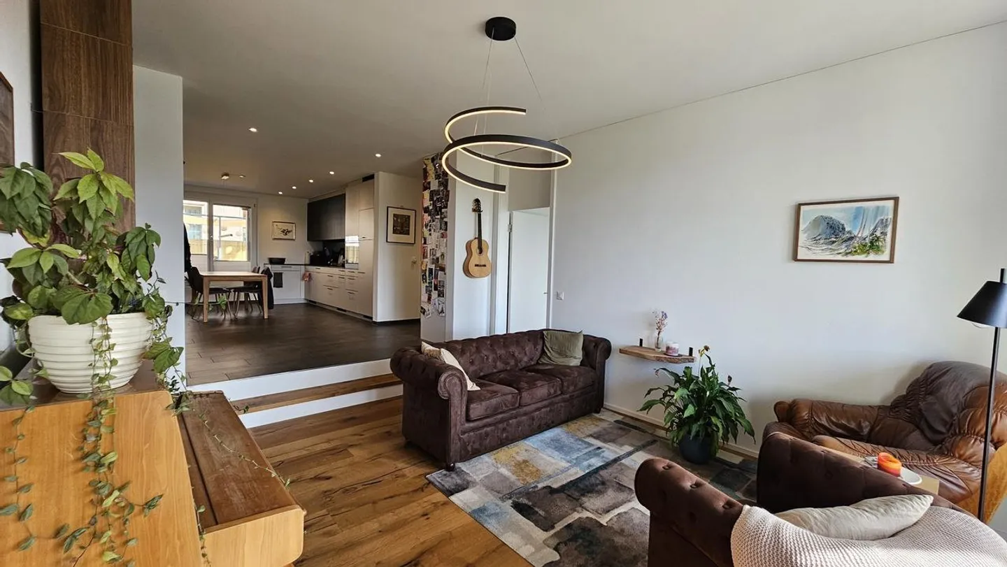 Modern 4.5-room condominium in family-friendly development - Photo 4 of 16