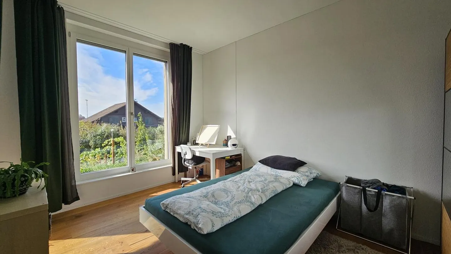 Modern 4.5-room condominium in family-friendly development - Photo 8 of 16