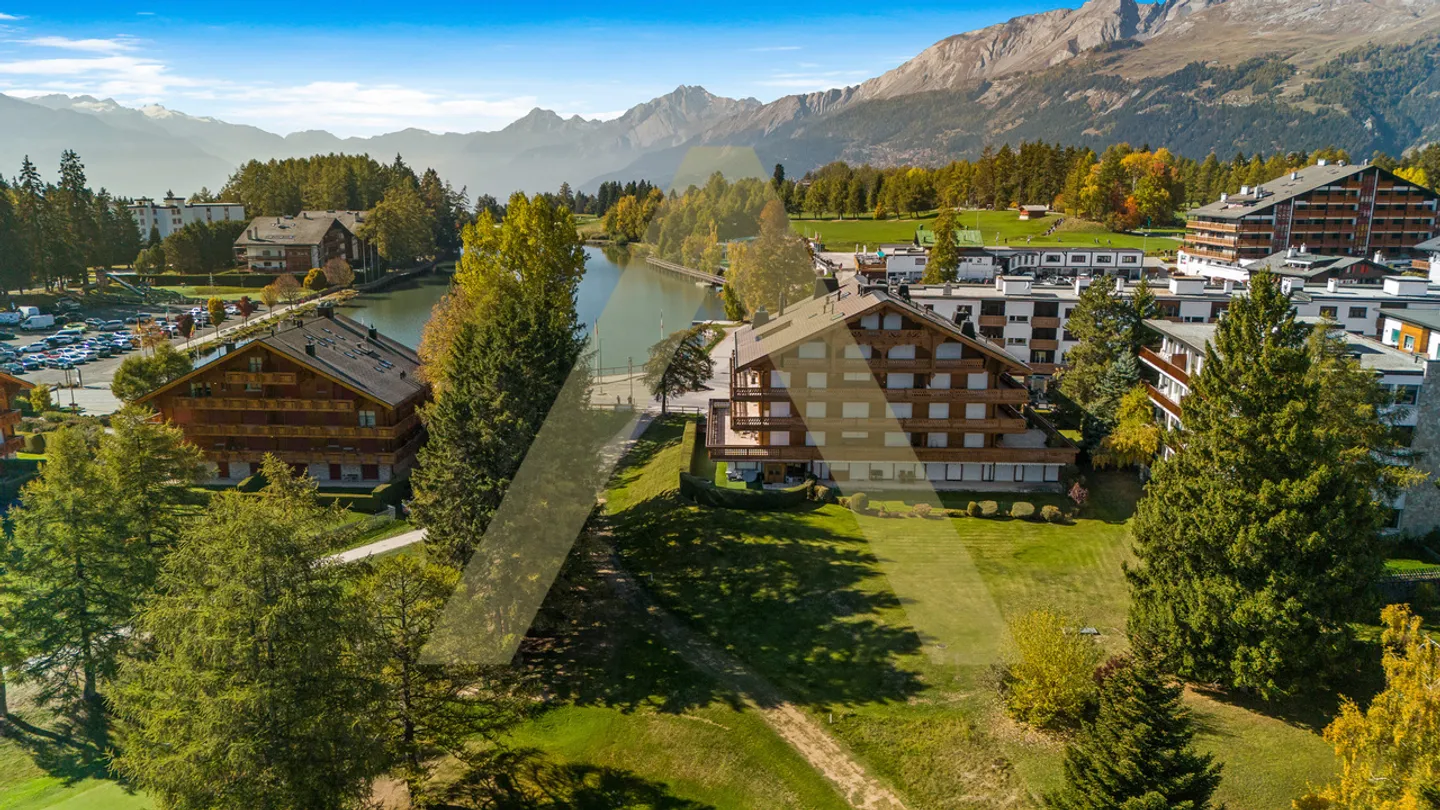 Sontuoso appartamento all'ingresso della stazione - Foto 2 di 3