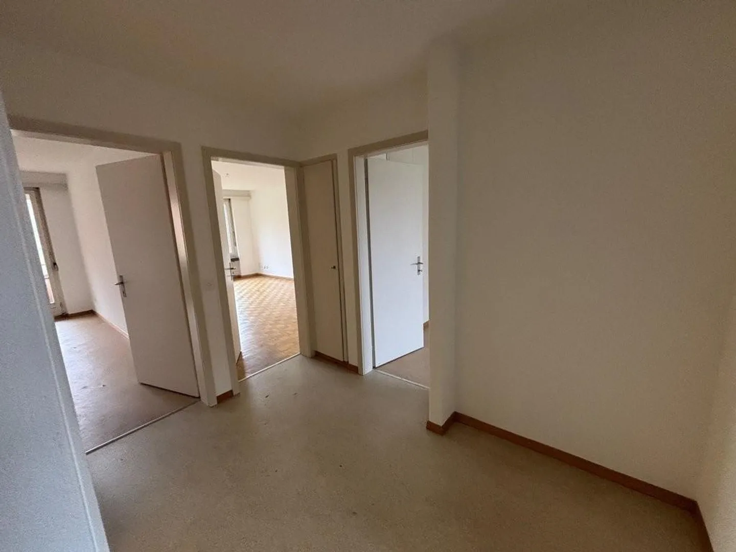 Gemütliche 3-Zimmer-Wohnung in Adliswil - Foto 2 von 9