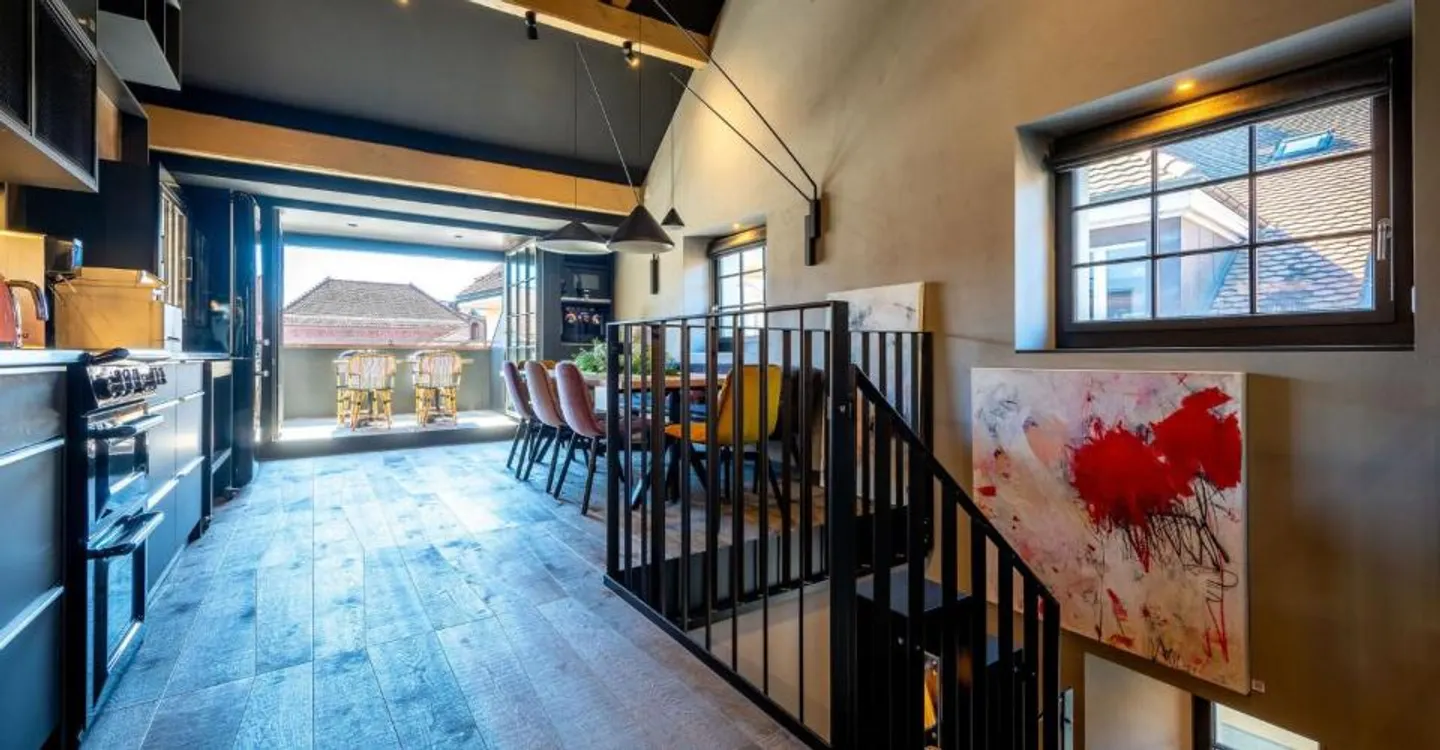 LUTRY - Ein einzigartiger Ort im Herzen des Dorfes | Wohn-, Gewerbe- oder Boutique-Hotel - Foto 6 von 11